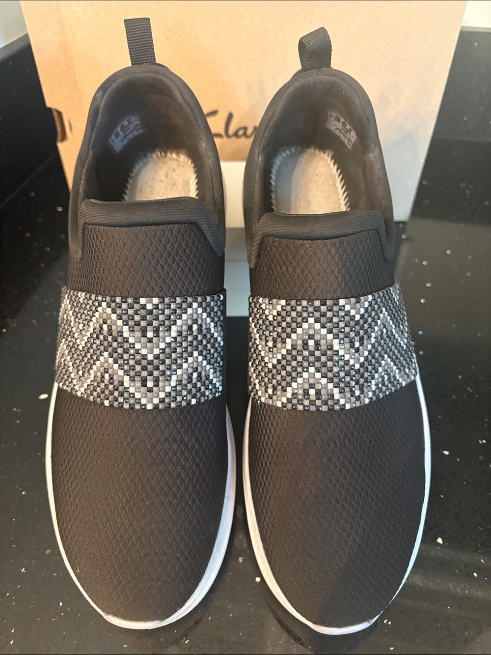 *Clarks TAMZEN SLIP Black Knit Beaded Chevron Slip On Sneakers - Picture 3 of 17